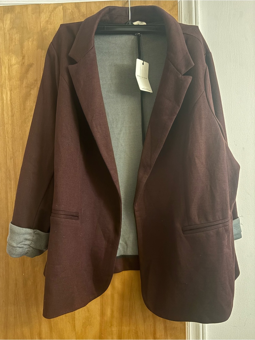 Skies Are Blue Burgundy Open-Front Blazer